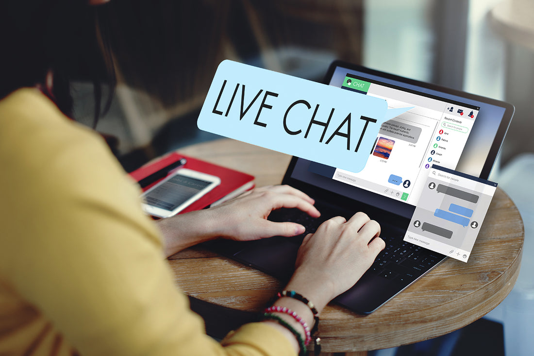 How Does Live Chat Support Improve Customer Experience Online?
